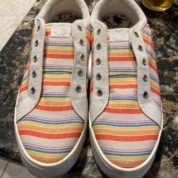 Womens Roxy striped lace up padded insole casual sneakers size 9.5 - Picture 1 of 4